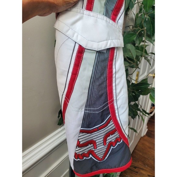 Fox Board Men's Red & White 100% Polyester Pull On Swimwear Shorts Size 32 - Picture 4 of 13